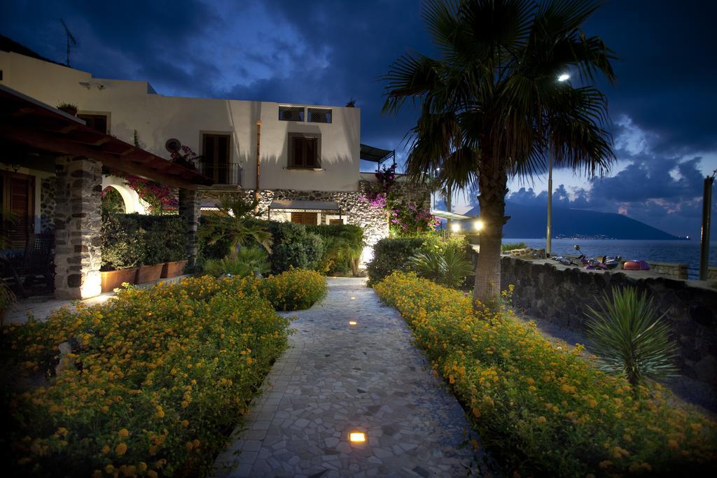 Hotel Residence Acquacalda Lipari  Bagian luar foto