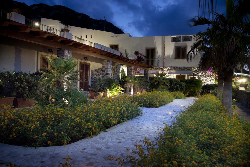 Hotel Residence Acquacalda Lipari  Bagian luar foto