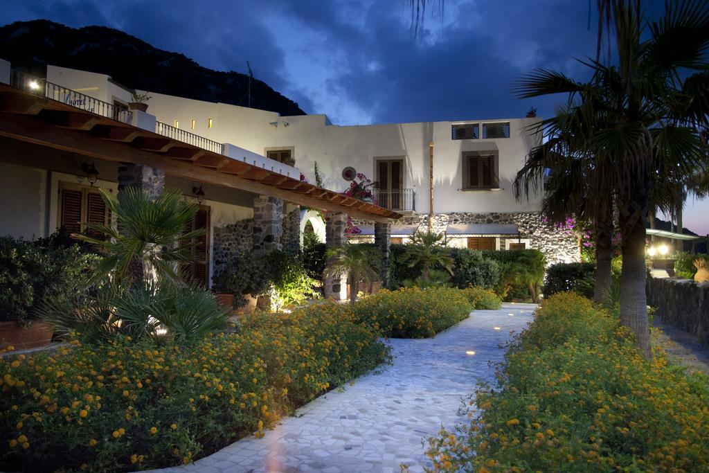 Hotel Residence Acquacalda Lipari  Bagian luar foto
