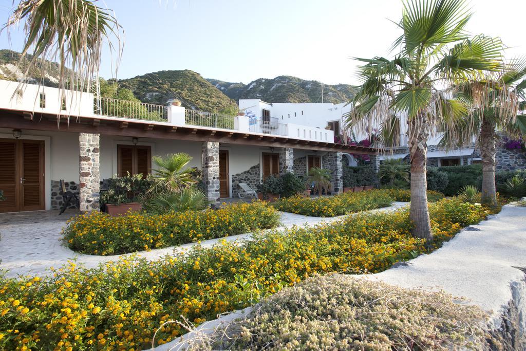 Hotel Residence Acquacalda Lipari  Bagian luar foto