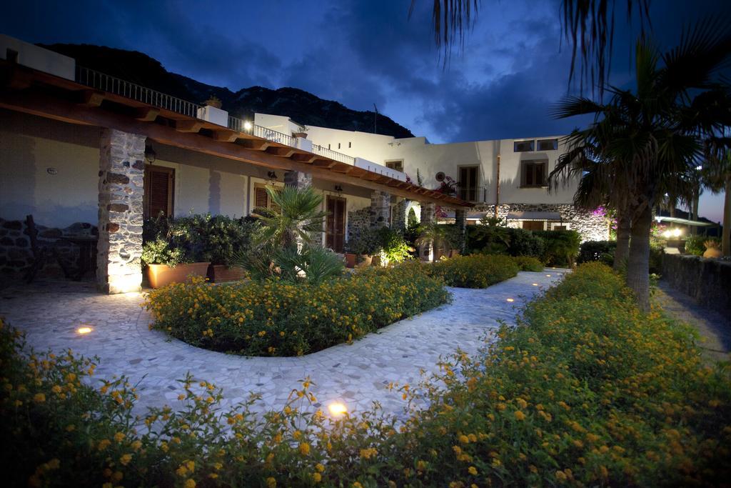 Hotel Residence Acquacalda Lipari  Bagian luar foto