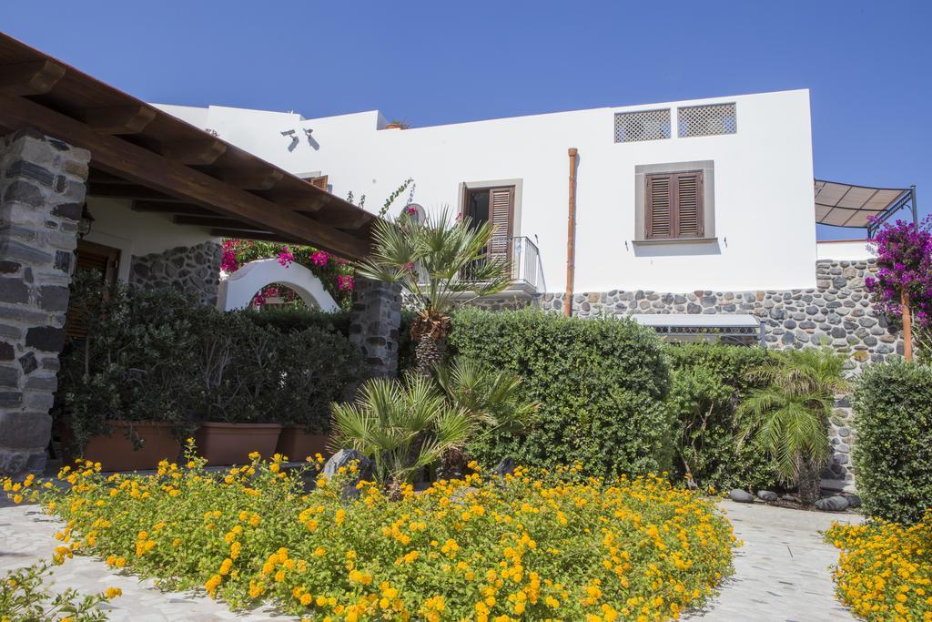 Hotel Residence Acquacalda Lipari  Bagian luar foto